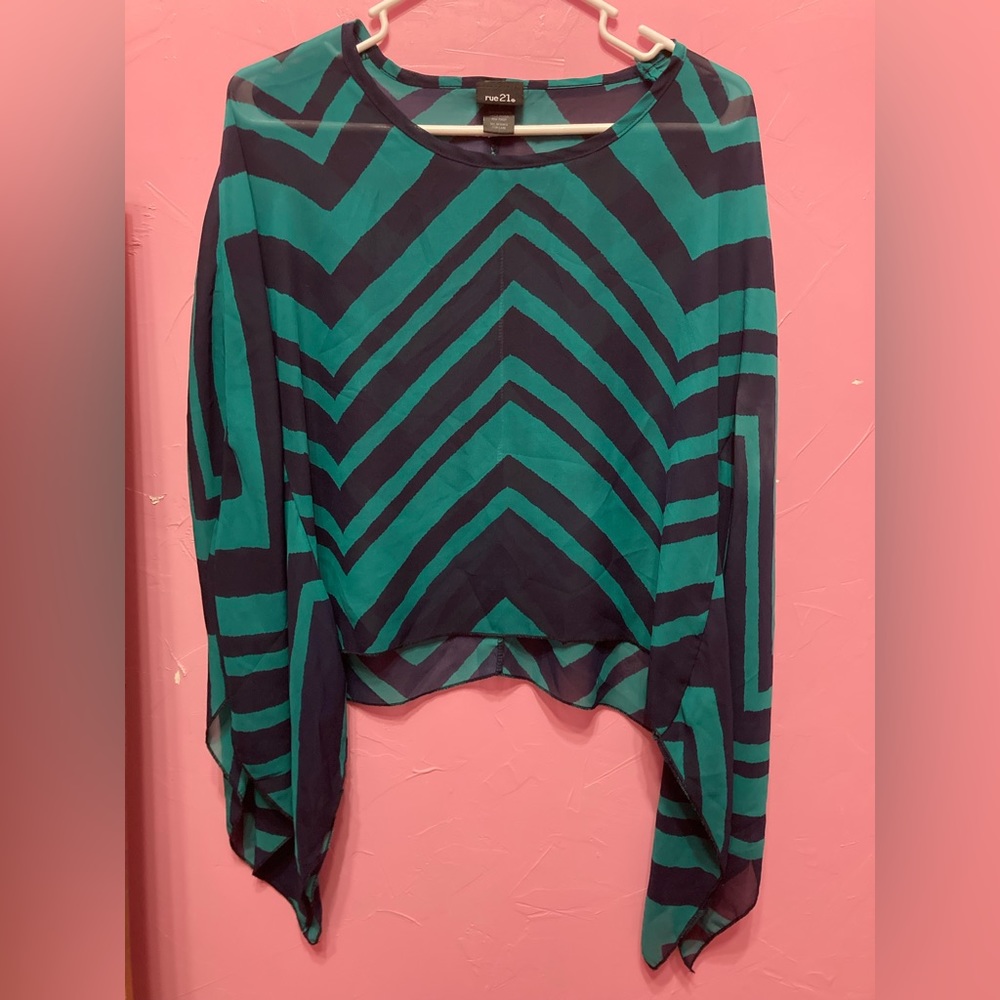 🥰 Rue 21 Size S Sheer Butterfly Blouse 🦋